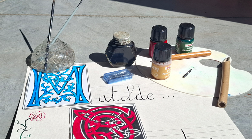 Atelier famille "Calligraphie et enluminure"_Saint-Étienne-du-Bois