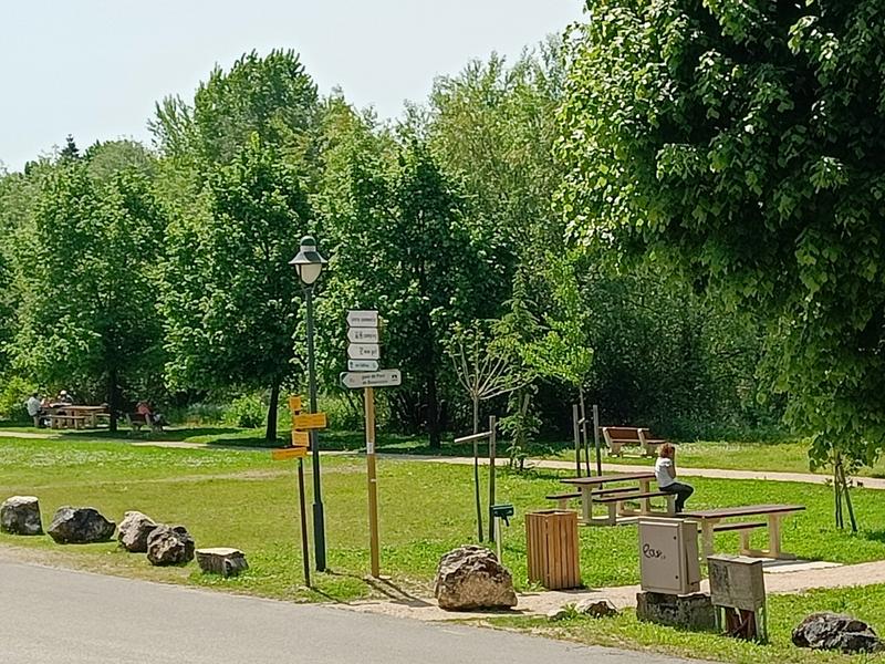 Aire de pique-nique_Saint-Genix-les-Villages