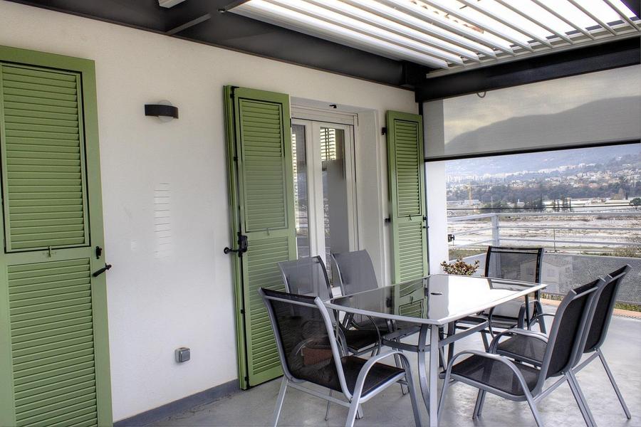 Les lauriers roses - Terrasse Pergola - Gîtes de France Alpes-Maritimes 