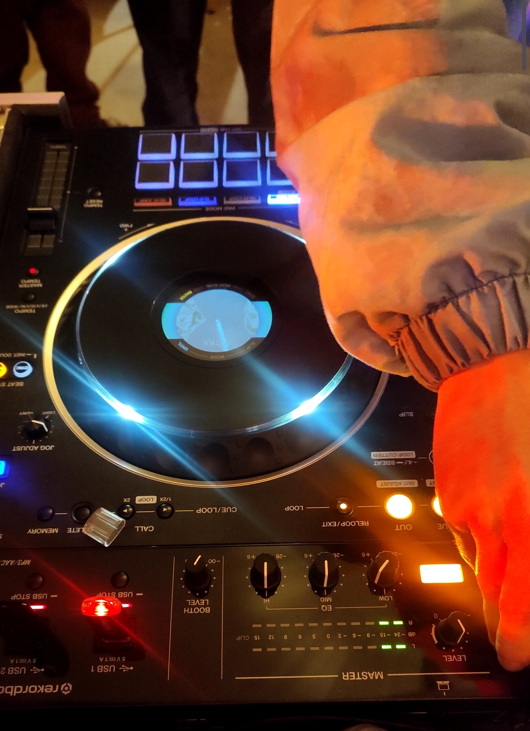 Dancefloor DJ - La Colo&Co