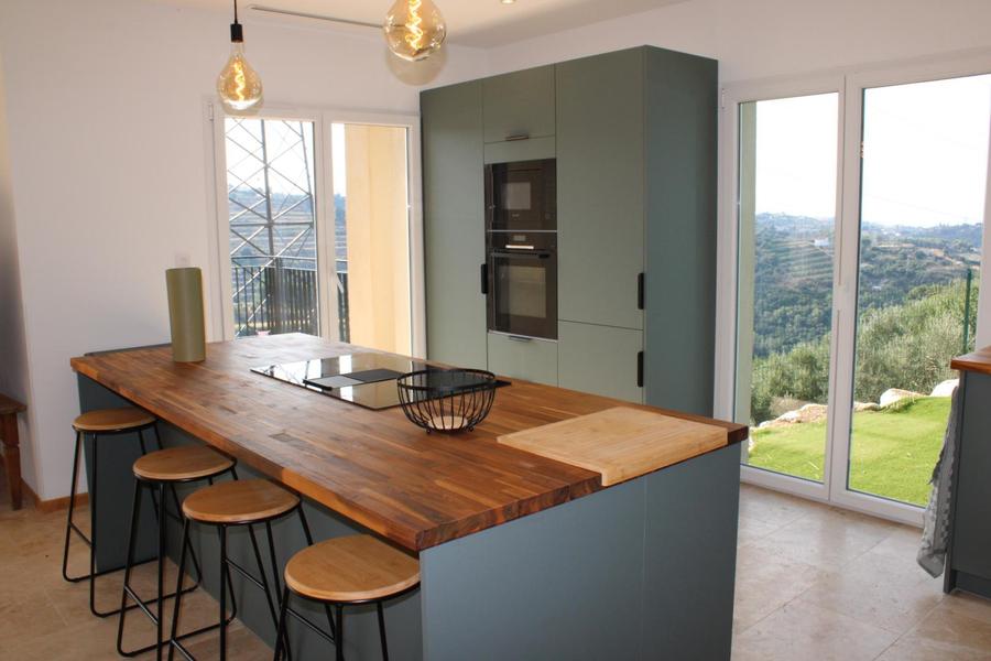 Gite de Bellet-Ilôt cuisine-Gîtes de France Alpes-Maritimes