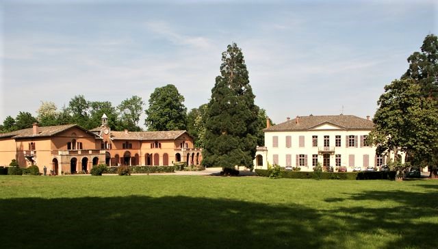 Château, Communs/Chais