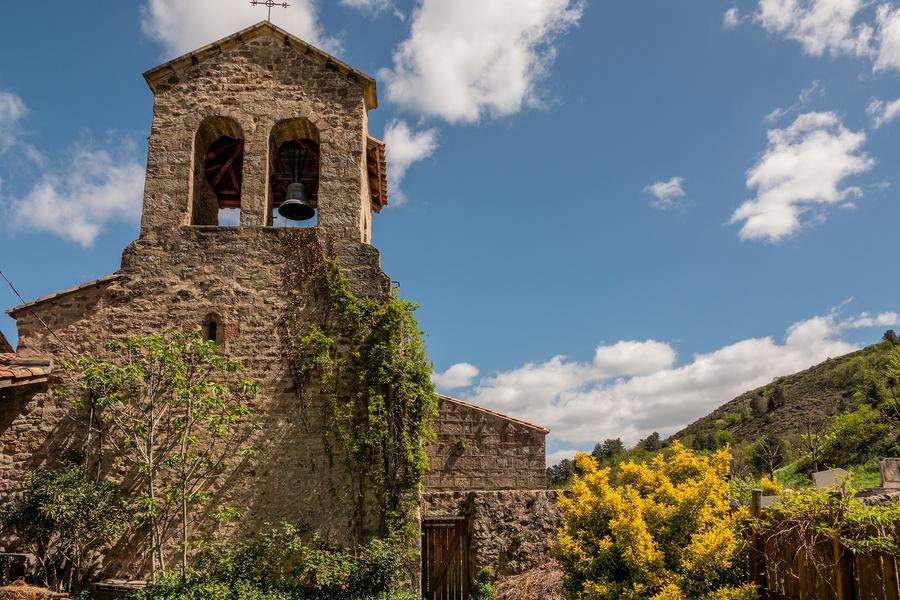 St Cirgues de Prades - clocher ©sourcesetvolcans