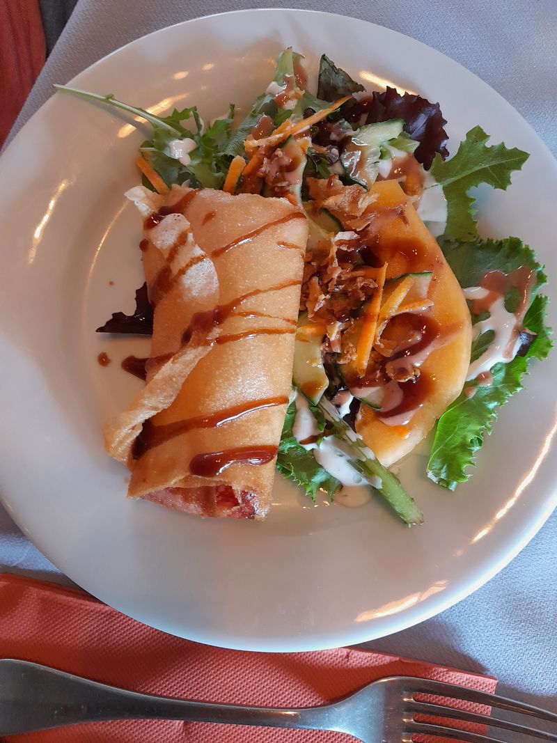 La Calu00e8che Restaurant