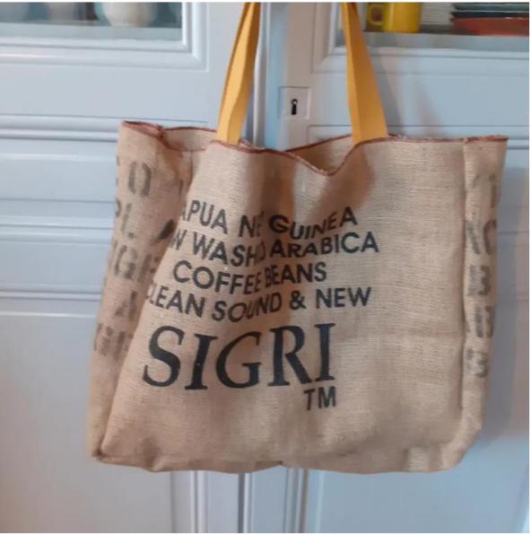 accessoires textiles (cabas, sacs banane, trousses, pochettes, sac besace, porte-monnaie) 