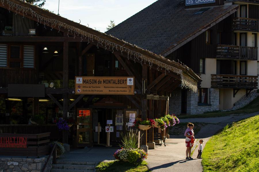 Office Montalbert été