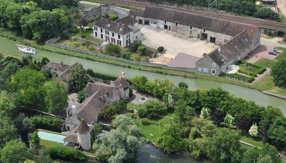 Hameau de Beaumoulin
Gîte rural "Beaumoulin's DUO"
- La Madeleine sur Loing -