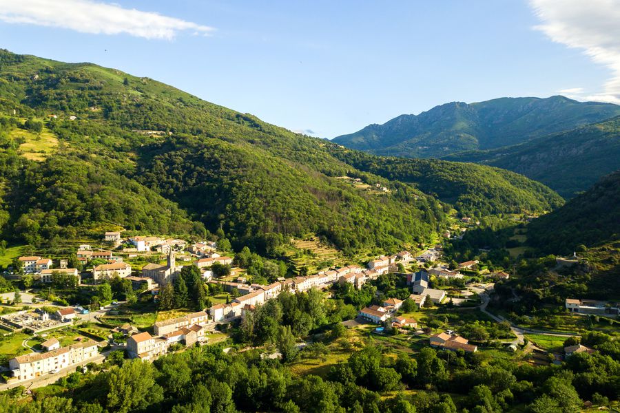 Saint-Pierre-de-Colombier - Vue générale-2 ©S.BUGNON