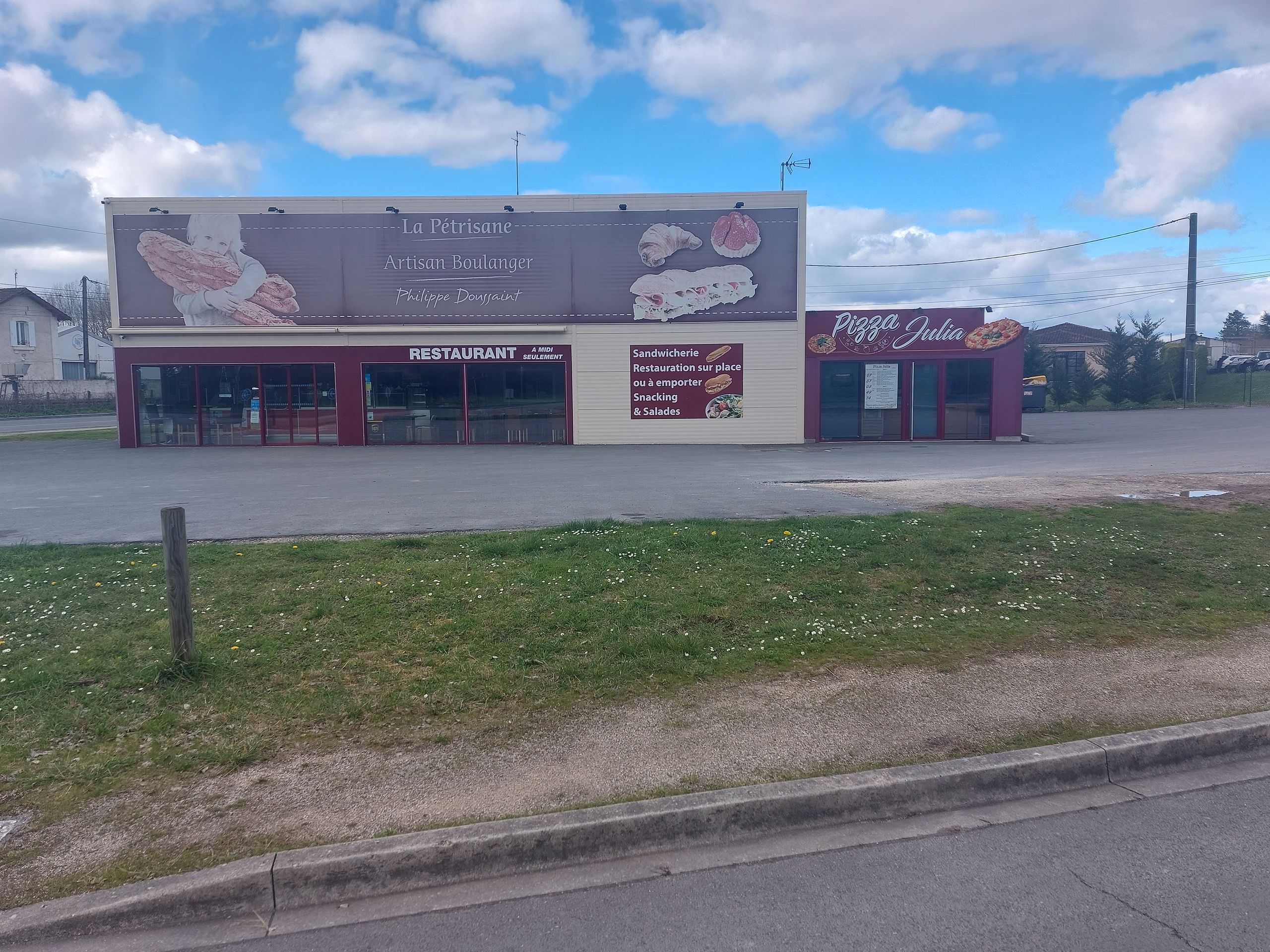 Boulangerie Patisserie Snacking Doussaint