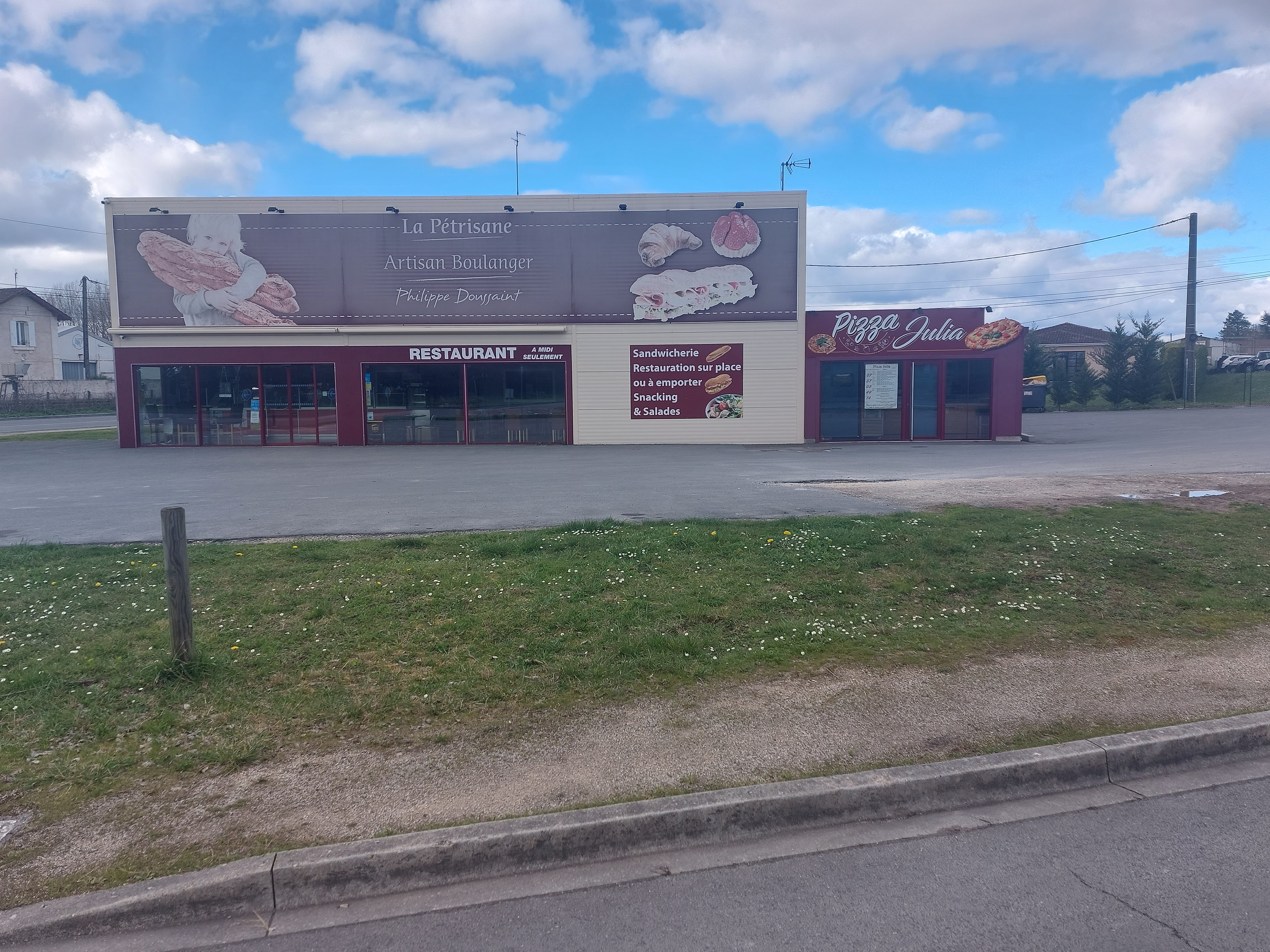 Boulangerie Patisserie Snacking Doussaint