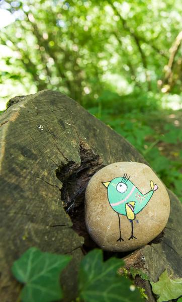Chasse aux galets peints pendant les vacances de printemps_Montluel