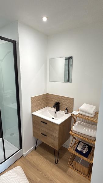 Studio au Petit Midi_Saint-Just-d\'Avray