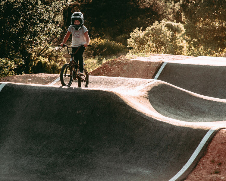 Session de ride au Pumptrack de Pourrières