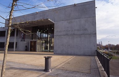 image2.jpg