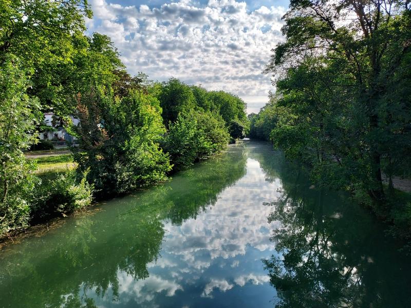Le canal de Rompsay, à proximité de la chambre d'hôtes.