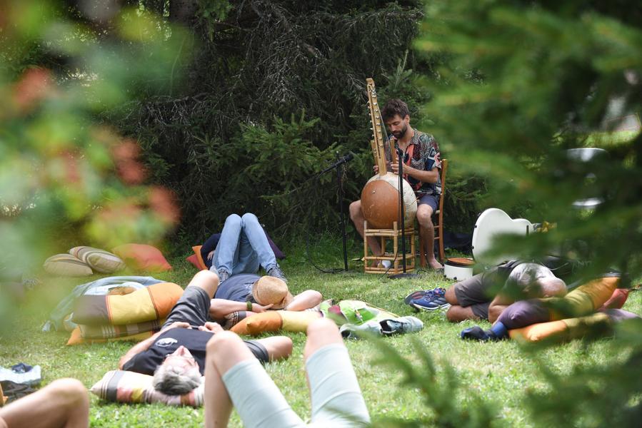 Muzikale Sieste - Spectacle Est Dans La Rue_La Toussuire