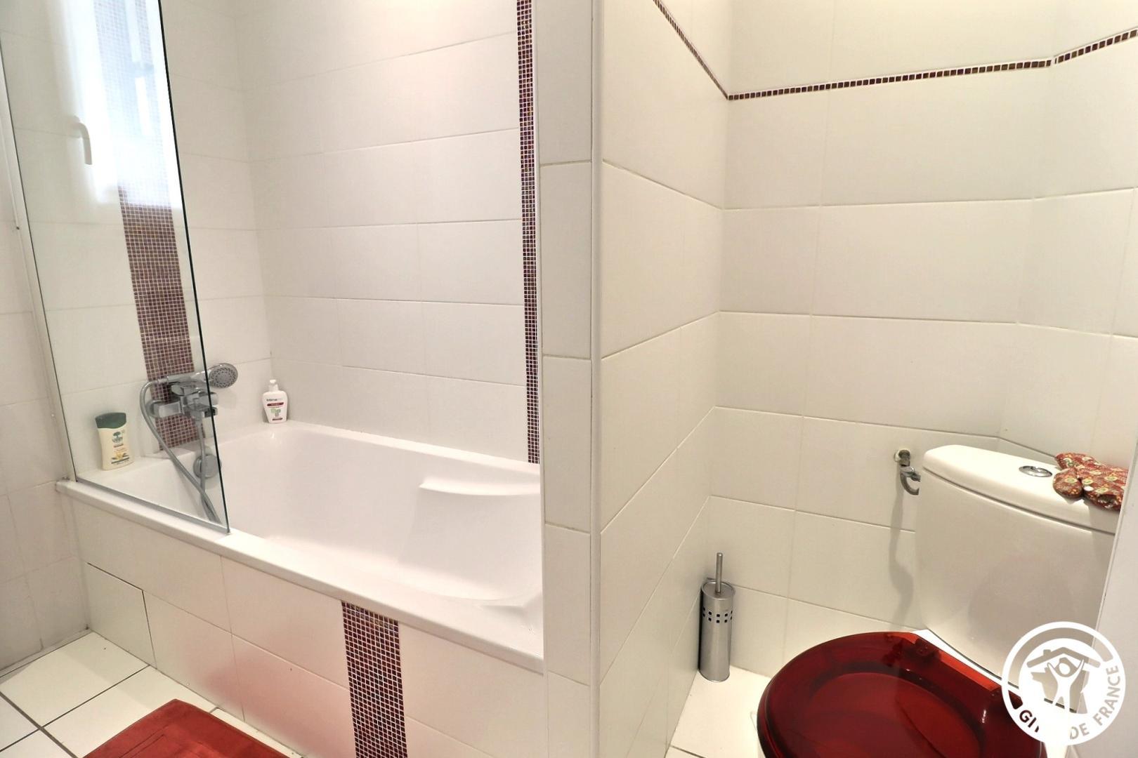 Holidays in Noves, Noves - photo 3