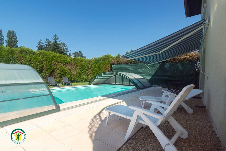 Votre terrasse privative, Piscine & jardin commun avec Gîte 55005 Votre terrasse privative, Piscine & jardin commun avec Gîte 55005