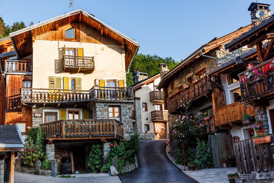 R12 - LA TRAIE PAR LES GRANDES ARCOSSES_Méribel