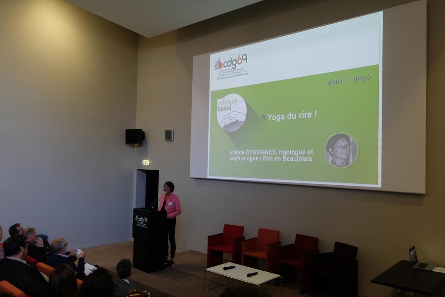 Introduction d'un colloque en yoga du rire - 20 mn