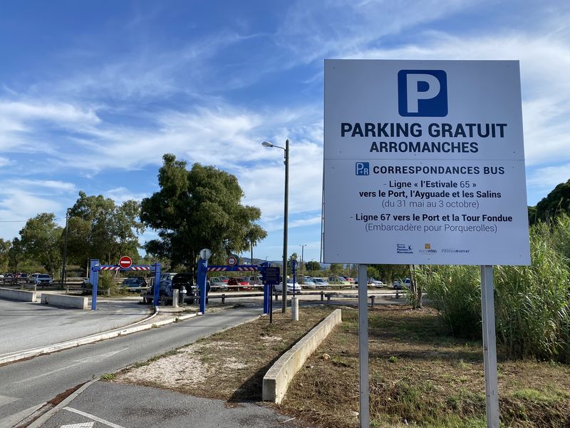 Parking Arromanches à Hyères