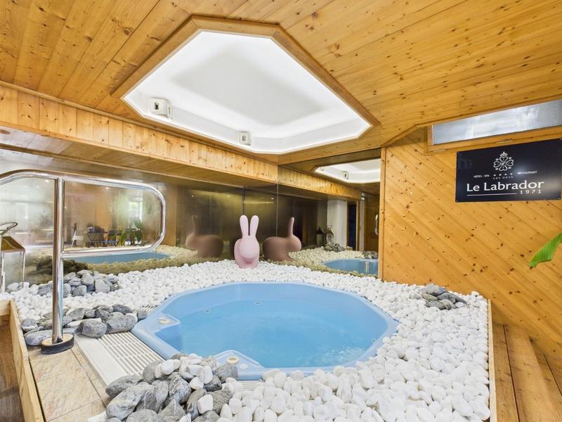 Jacuzzi