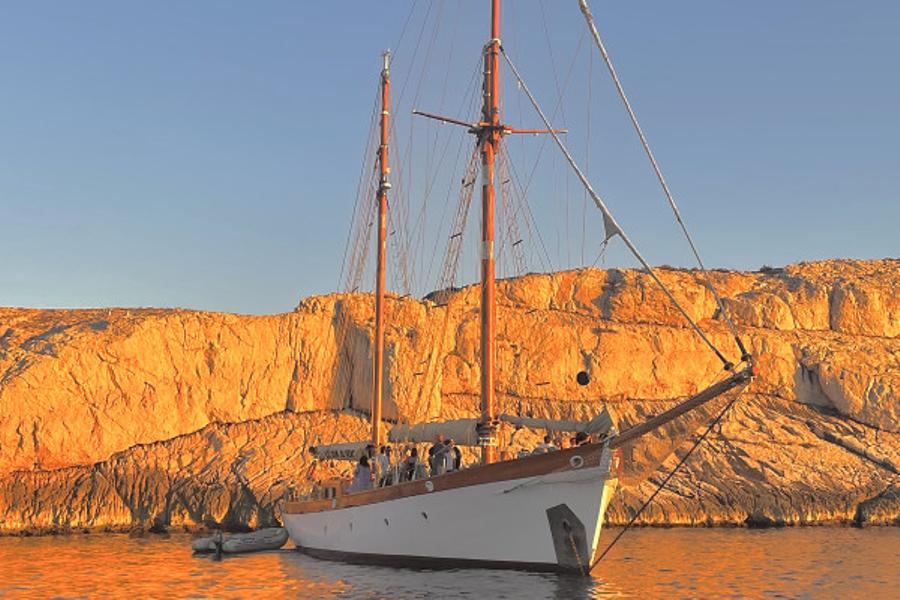 Soirée croisière au couchant sur Le Don du Vent