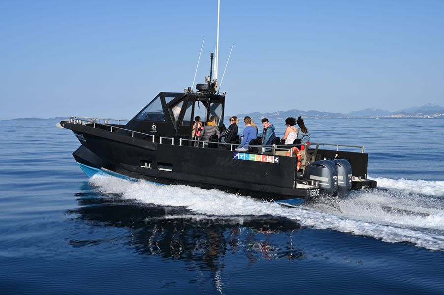 Bateau Taxi