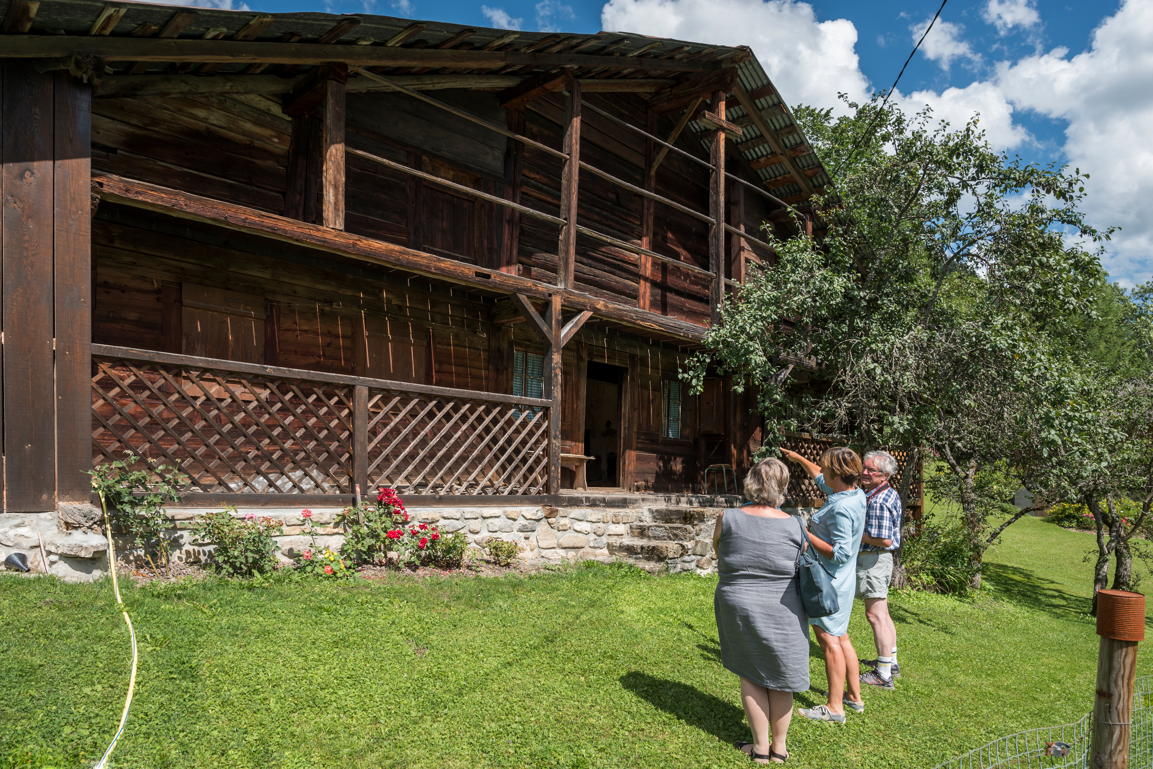 Visit for groups : traditionnal houses in Abondance valley