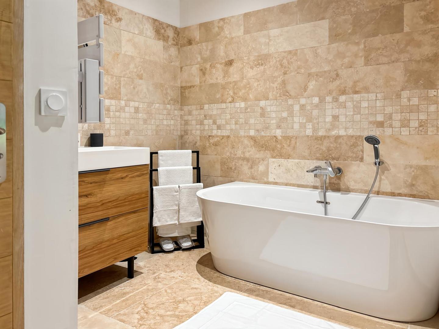 Le Mas des Fontaines - photo 3