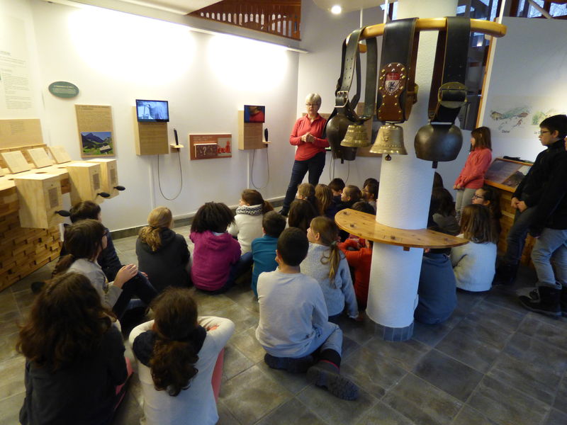 Children’ s groups : Guided tour of the Maison du Fromage Abondance