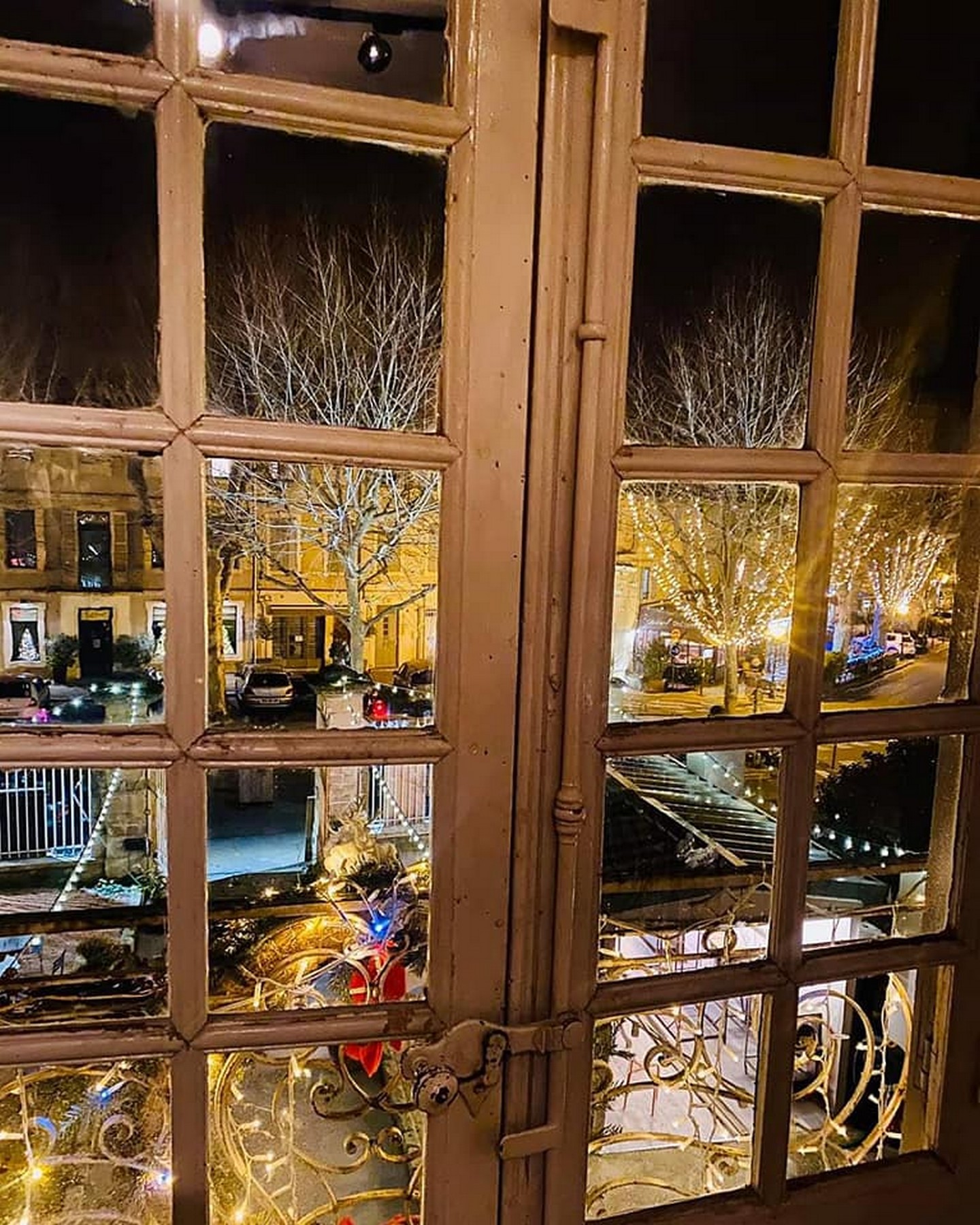 Maison Mistral, Bistrot les Pieds dans l'eau - photo 2