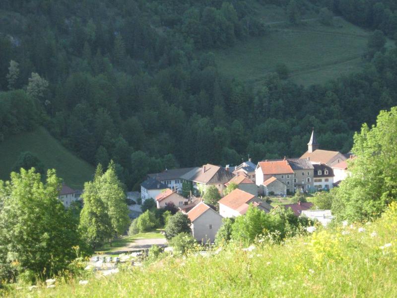 Le village de Chézery Le village de Chézery