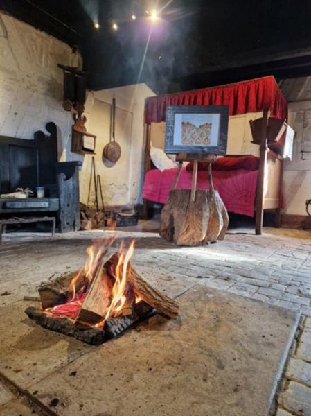 Contes de Pâques autour du feu 6-12 ans_Courtes