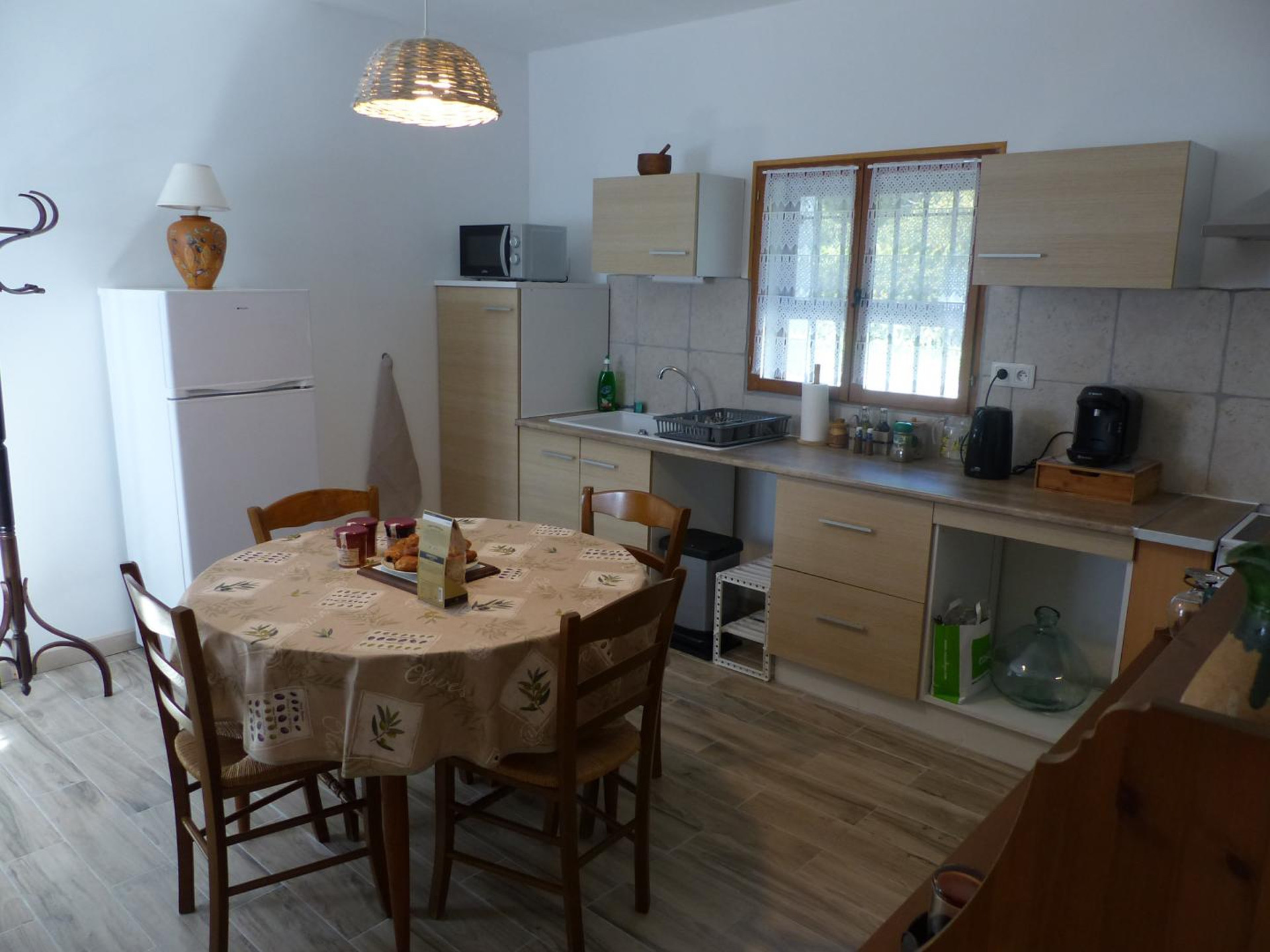 Les Noisetiers, Eyguières - photo 16