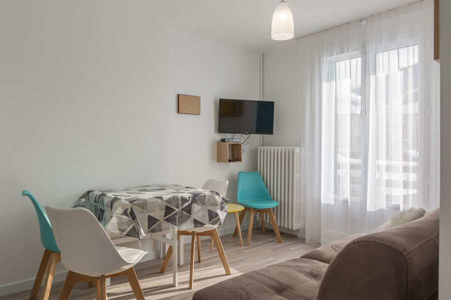 Pièce à vivre roche may 6