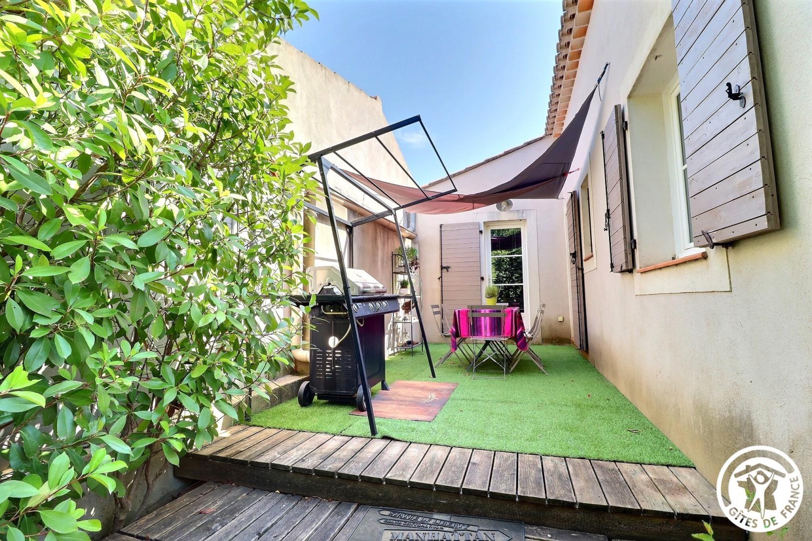 Holidays in Noves, Noves - photo 6