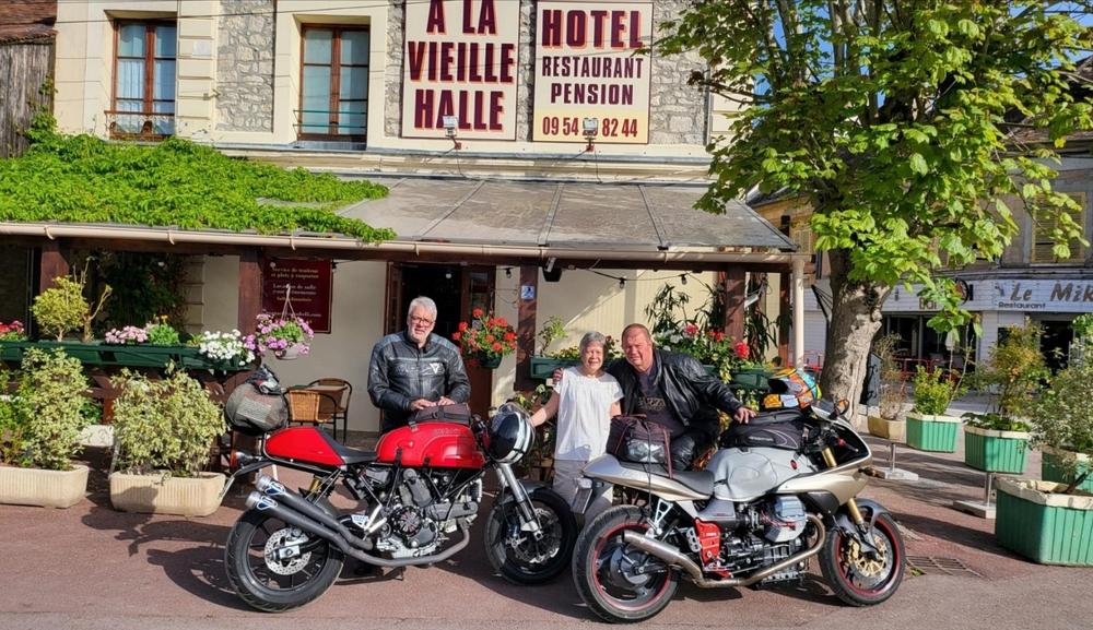 Hôtel de la Vieille Halle Souppes sur  Loing (2)