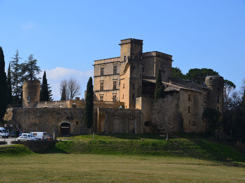 Castillo de Lourmarin