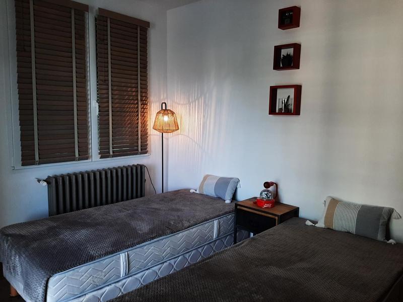 Les lauriers roses - Chambre 2 lits simples - Gîtes de France Alpes-Maritimes 