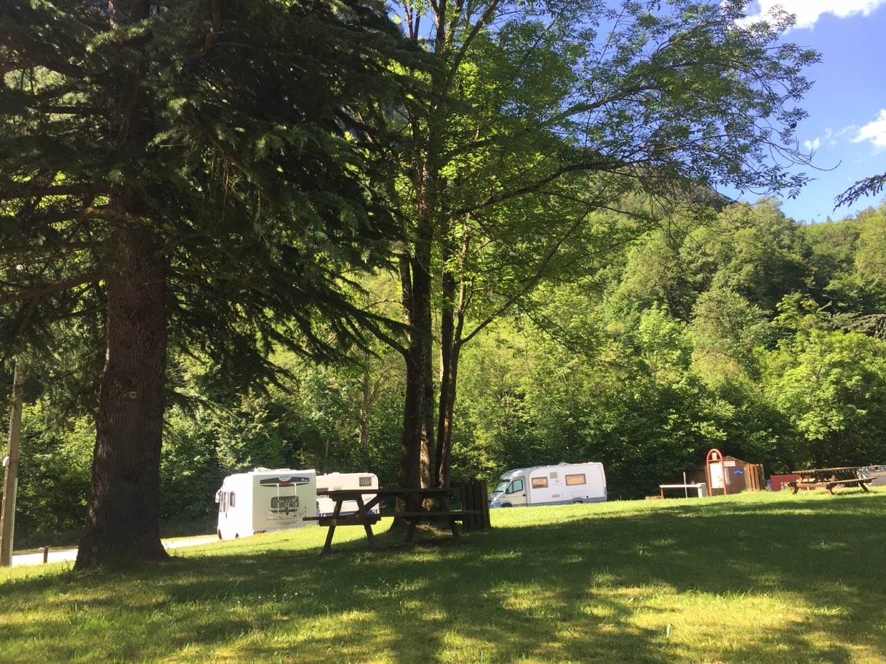 Aire pour camping-cars Vicdessos — photo 4