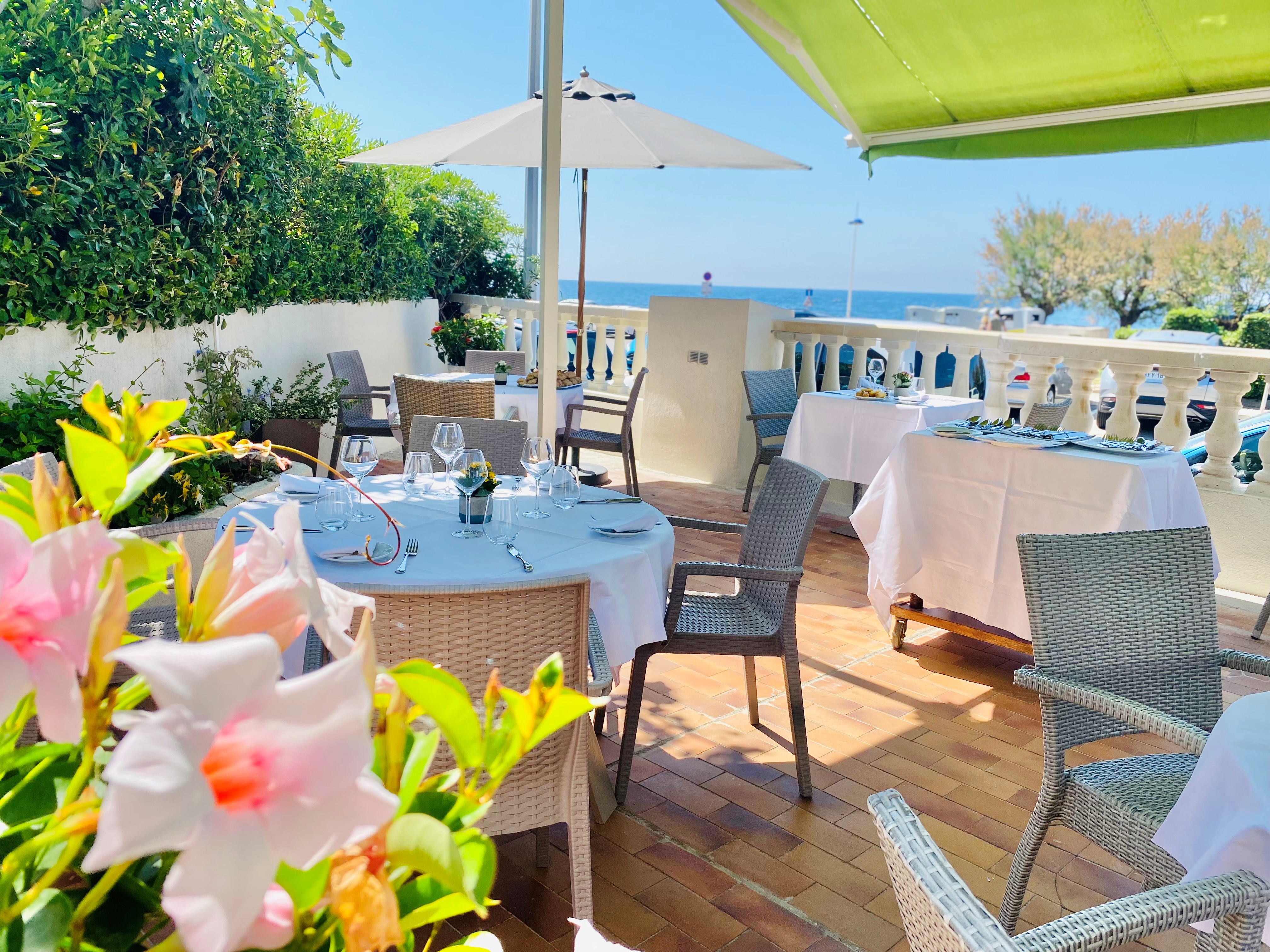 Restaurant Les Girelles terrasse vue mer