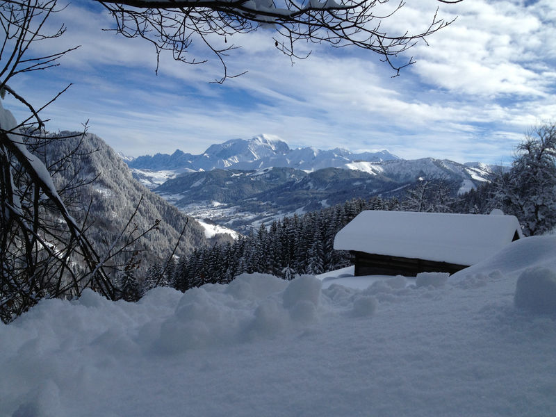 Cabane entre terre et ciel - vue en hiver