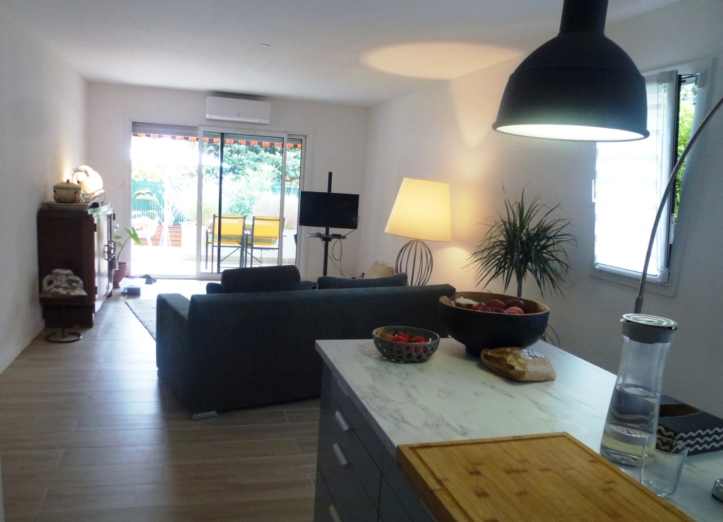 Appartement T3 avec grande terrasse - photo 2