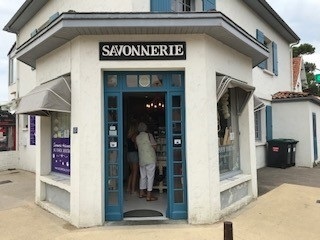 Savonnerie Au Bain Douche