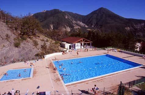 Piscine Municipale de Veynes vue des Egarets Piscine Municipale de Veynes