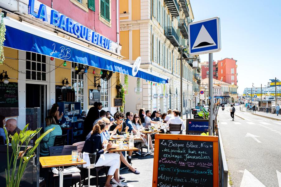 belle terrasse ensoleillée tous les jours