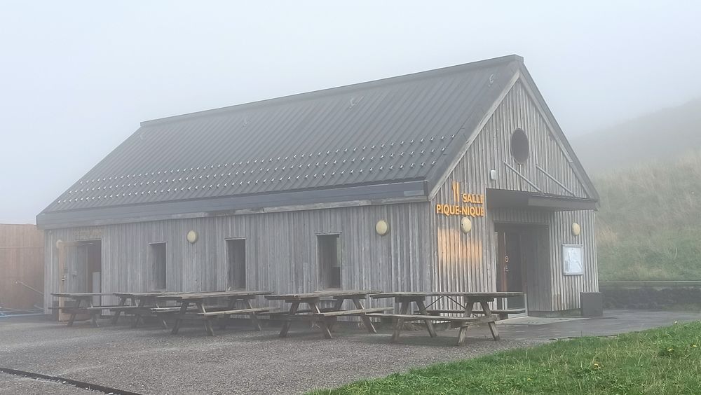 Salle pique-nique au sommet du puy de Dôme