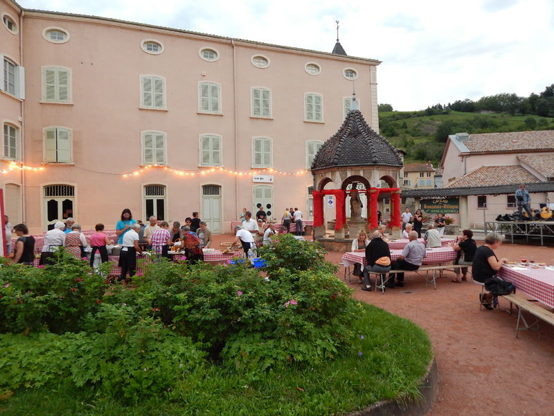 Guinguette village Beaujeu