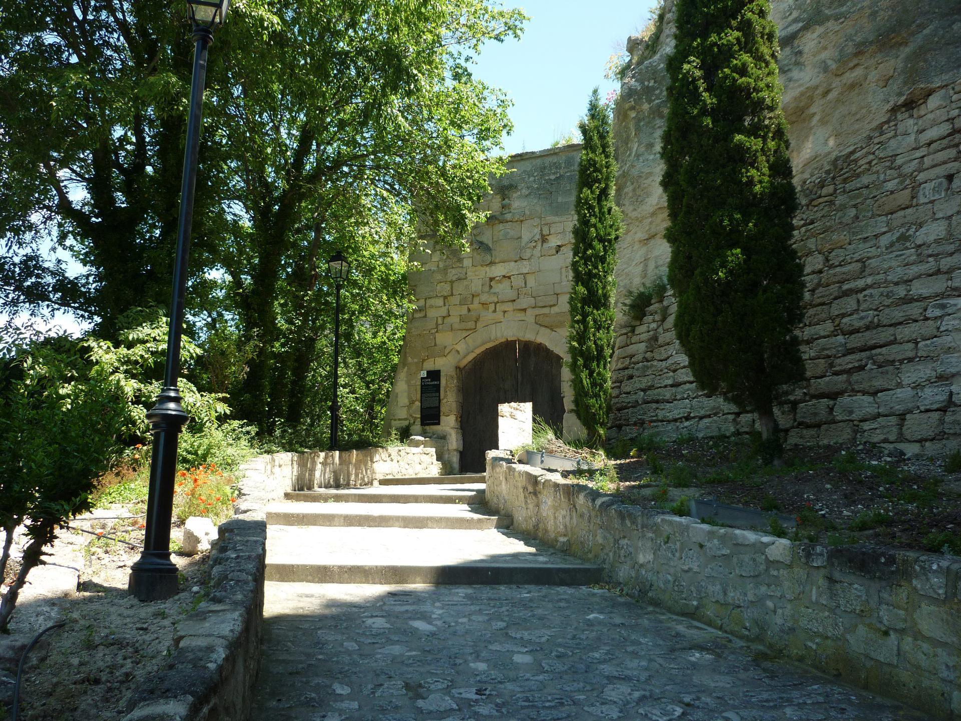 Porte d'Eyguières — photo 3